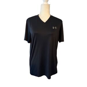 Under Armour black loose fit v-neck t-shirt - S